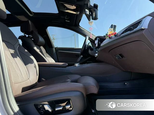 BMW 5 series 2022 Белый из Китая
