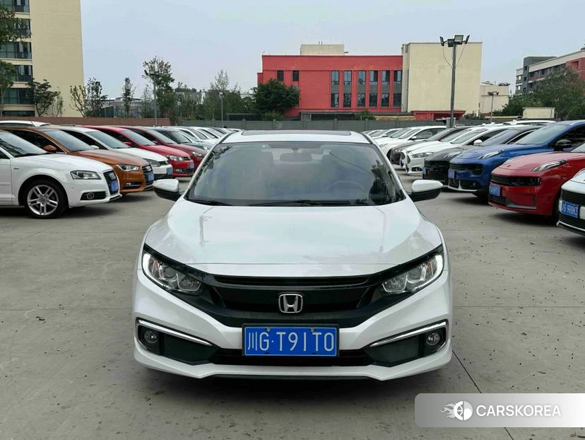 Honda Civic 2019 Белый из Китая