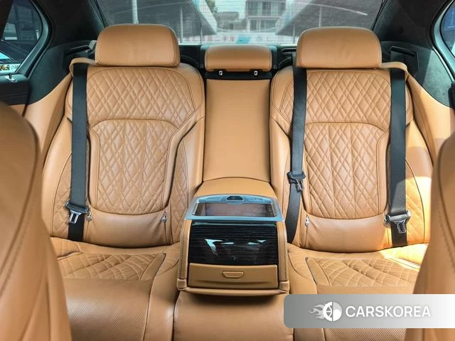 BMW 7 series 2020 Темно-серый из Китая