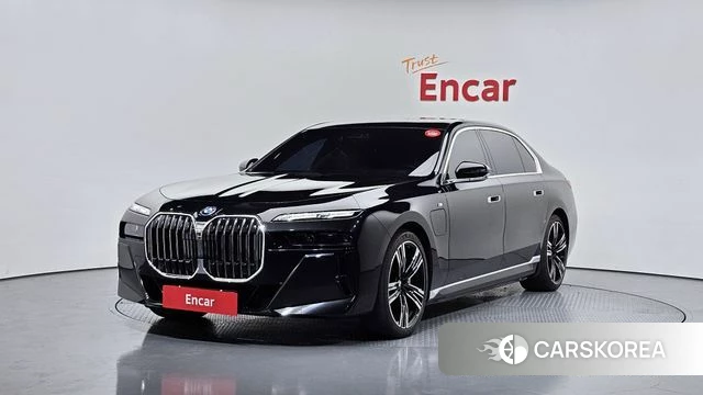 BMW 7 Series (G70) 2023 Черный из Кореи