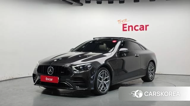 Mercedes-Benz E-Class W213 2023 Серый из Кореи
