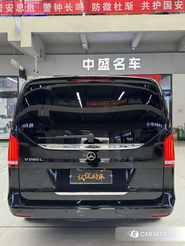Mercedes-Benz V-class 2022 Черный из Китая
