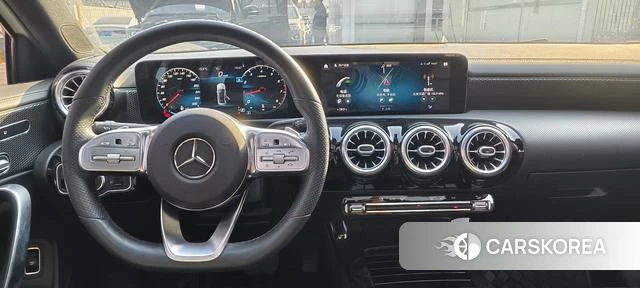 Mercedes-Benz Class A 2020 Белый из Китая
