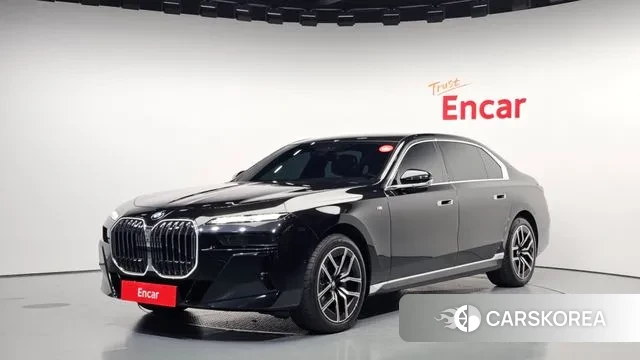 BMW 7 Series (G70) 2023 Черный из Кореи