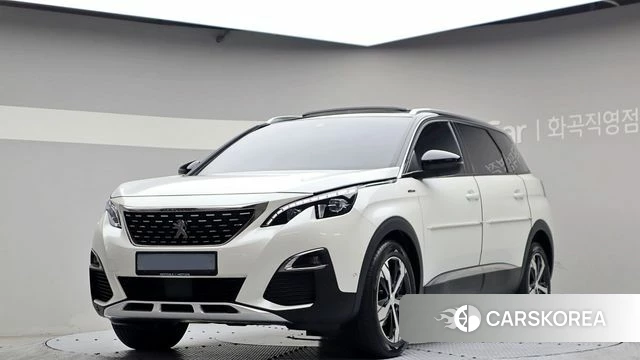 Peugeot 5008 second generation 2021 Белый из Кореи