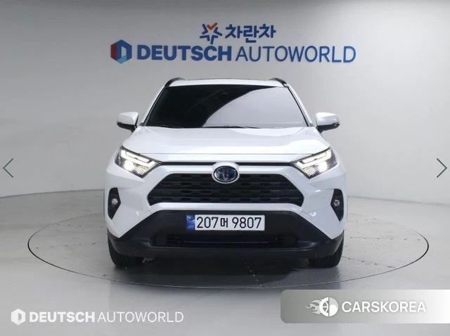 Toyota RAV4 5th Generation 2024 Белый из Кореи