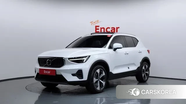 Volvo XC40 2023 Белый из Кореи