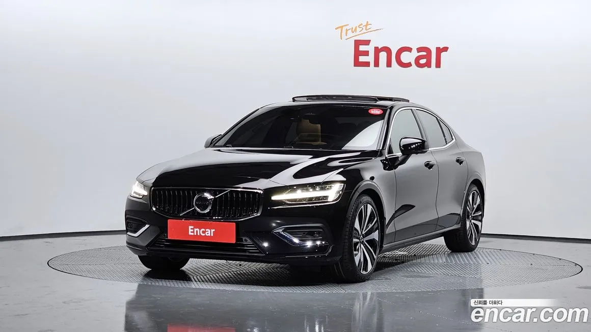 Volvo S60 3rd generation 2023 Черный из Кореи