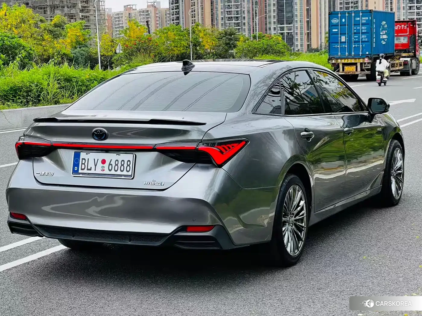 Toyota Avalon 2022 Silver/gray из Китая