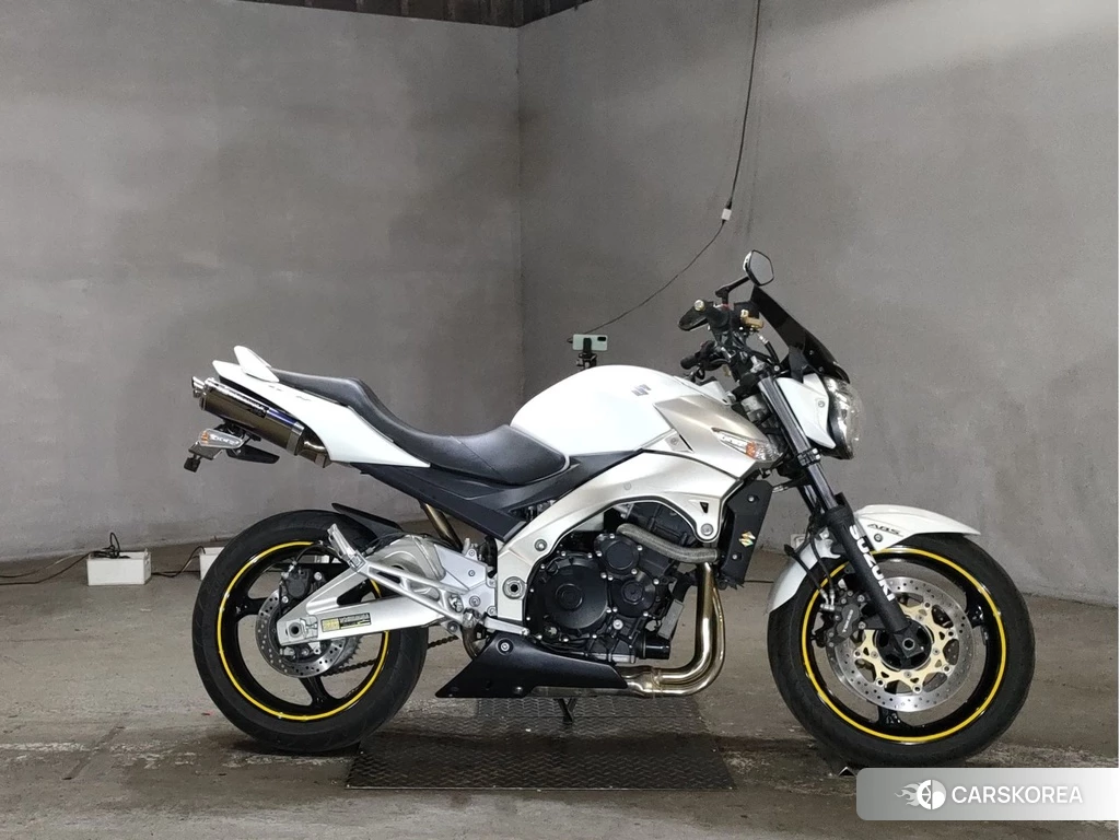 Проданный Suzuki GSR400 2010 из Японии