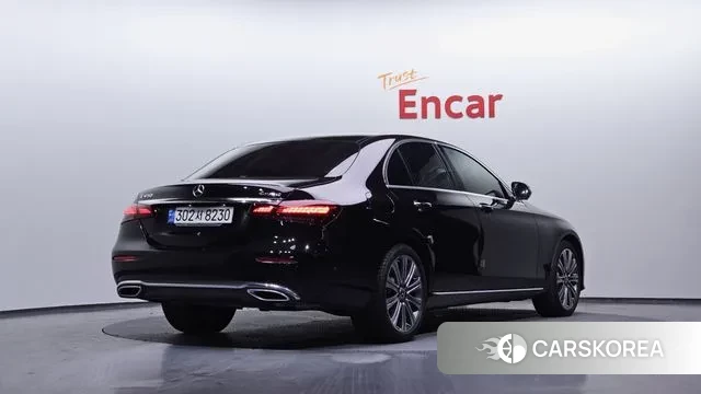 Mercedes-Benz E-Class W213 2022 Черный из Кореи