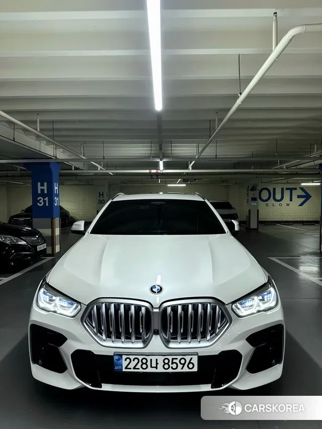 BMW X6 (G06) 2021 Белый из Кореи