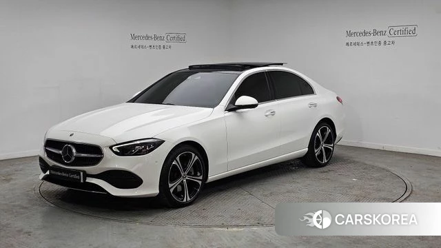 Mercedes-Benz C-Class W206 2023 Белый из Кореи
