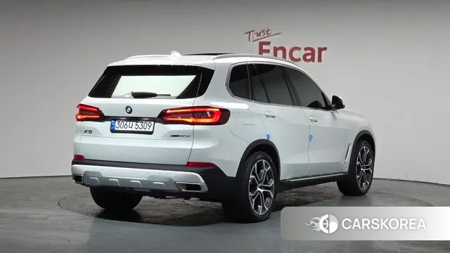 BMW X5 (G05) 2022 Белый из Кореи