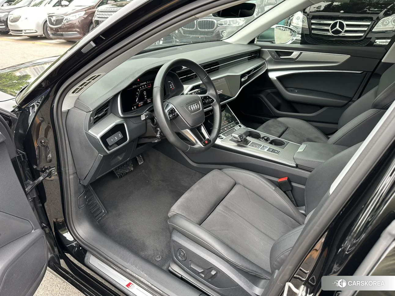 Audi A6 (import) 2021 Черный из Китая