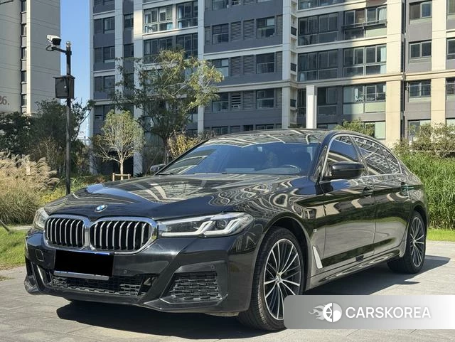 BMW 5 series 2022 Черный из Китая