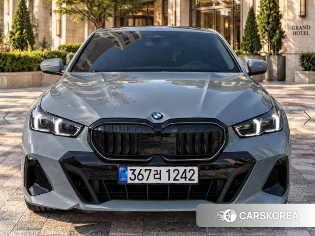 BMW 5 Series (G60) 2026 Серый из Кореи