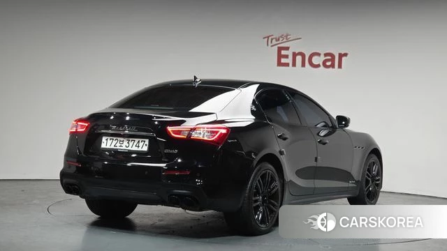 Maserati Ghibli 2020 Черный из Кореи