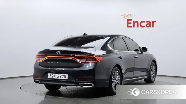 Hyundai Grandeur IG Hybrid 2018 Серый из Кореи