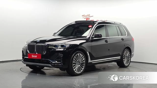 BMW X7 (G07) 2021 Черный из Кореи