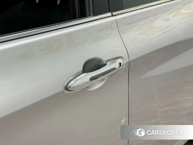 Toyota Asian dragon 2021 Серебристо-серый из Китая