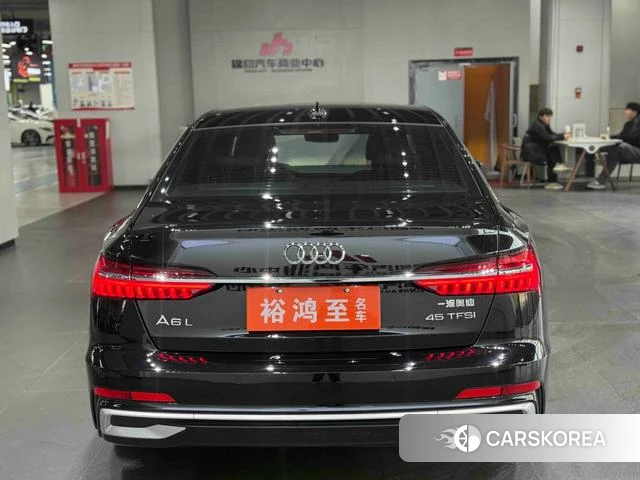 Audi A6L 2023 Черный из Китая