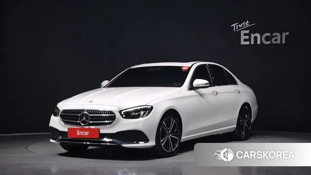 Mercedes-Benz E-Class W213 2022 Белый из Кореи
