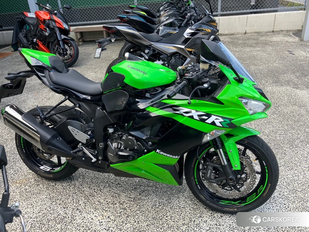 Проданный Kawasaki NINJA ZX-6R 2019 из Японии