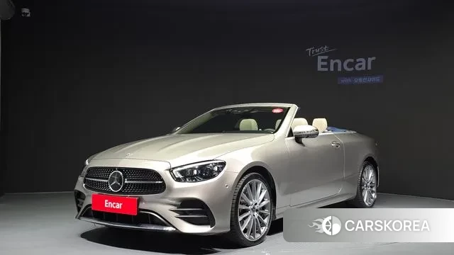 Mercedes-Benz E-Class W213 2023 Песочный из Кореи