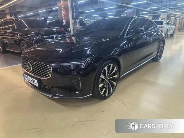 Volvo S90 2025 Черный из Кореи