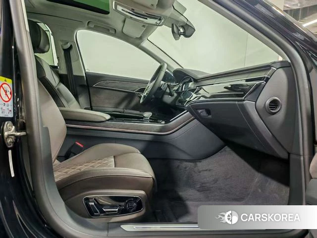Audi A8 2025 Черный из Китая