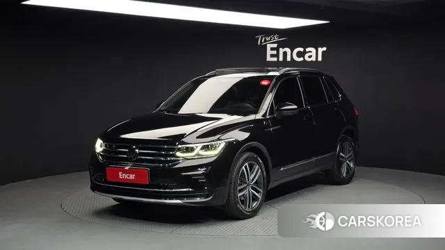 Volkswagen Tiguan second Generation 2023 Черный из Кореи