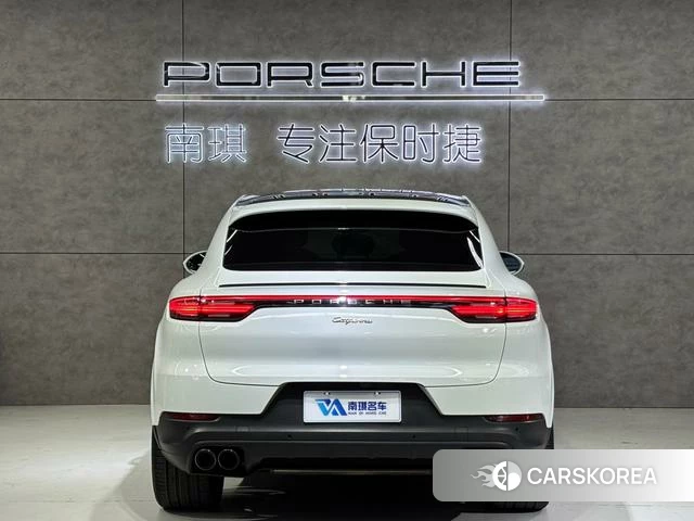 Porsche Cayenne Coupé E-Hybrid 2021 Белый из Китая