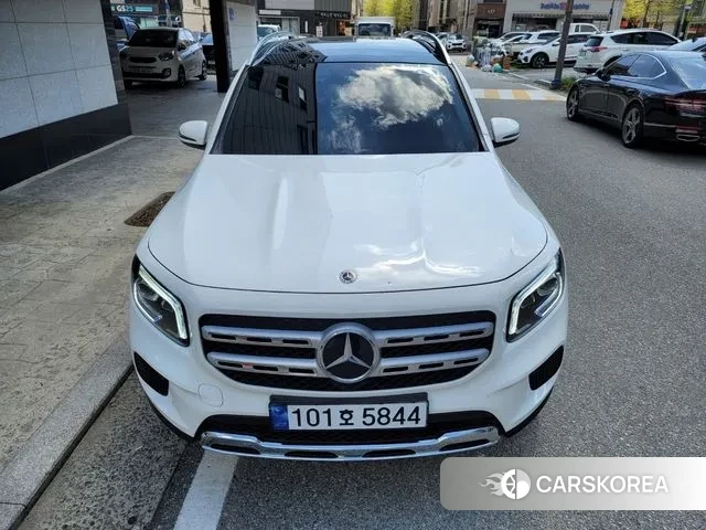 Mercedes-Benz GLB-Class X247 2021 Белый из Кореи