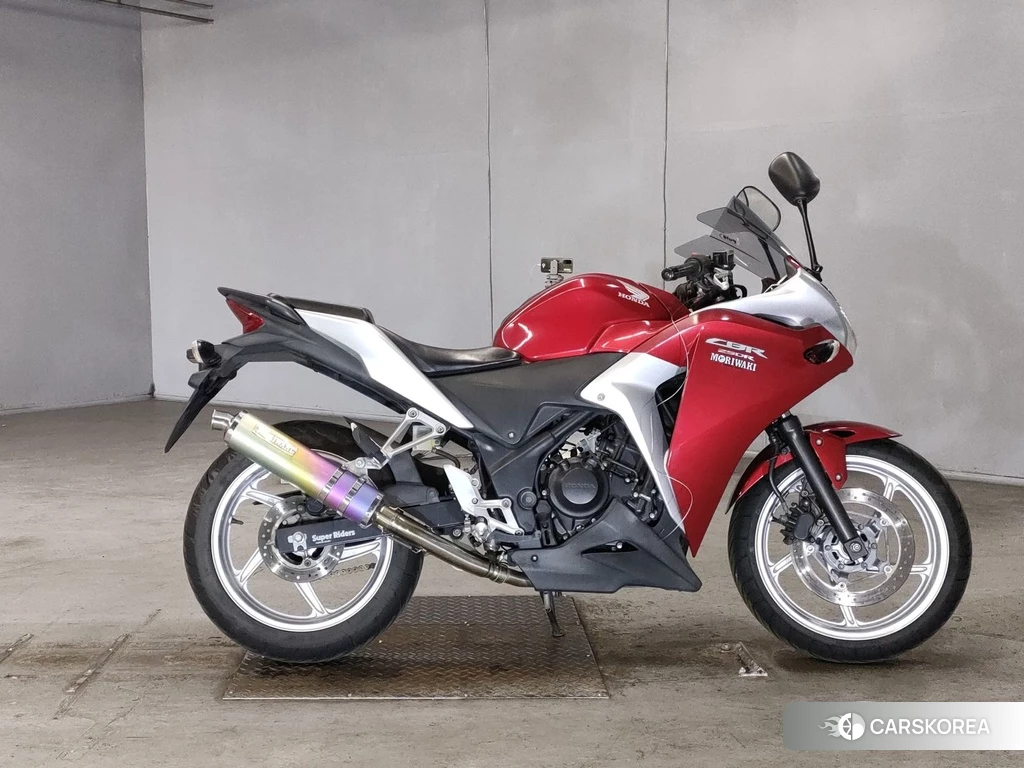 Проданный Honda CBR250R 2011 из Японии, фото 2