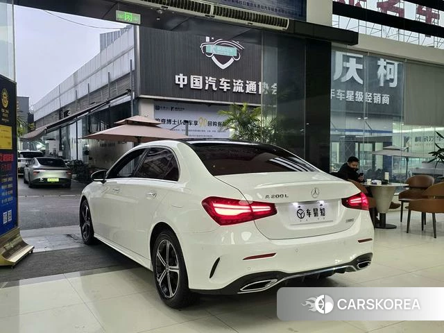 Mercedes-Benz Class A 2023 Белый из Китая