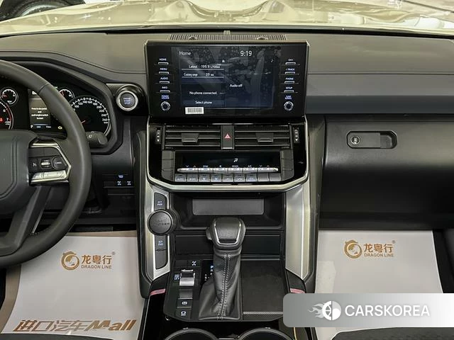 Toyota Land Cruiser (imported) 2024 Белый из Китая