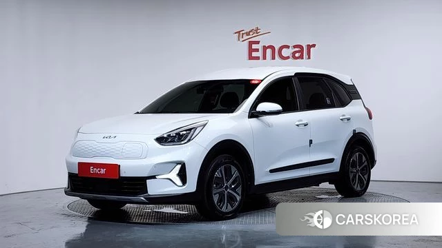 Kia Niro Plus 2023 Белый из Кореи