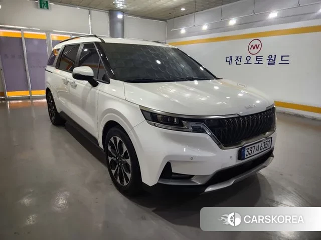 Kia Carnival 4th generation 2021 Белый из Кореи