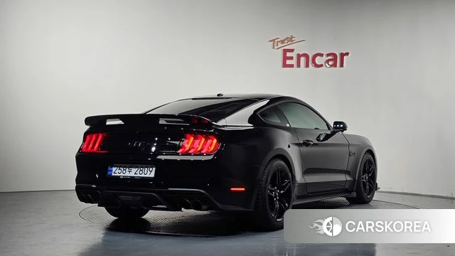 Ford Mustang 2020 Черный из Кореи