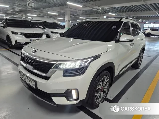 Kia Seltos 2020 Белый из Кореи