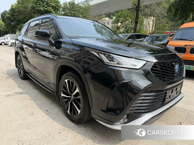 Toyota Crown Lufang 2022 Черный из Китая