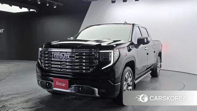 GMC Sierra 2023 Черный из Кореи