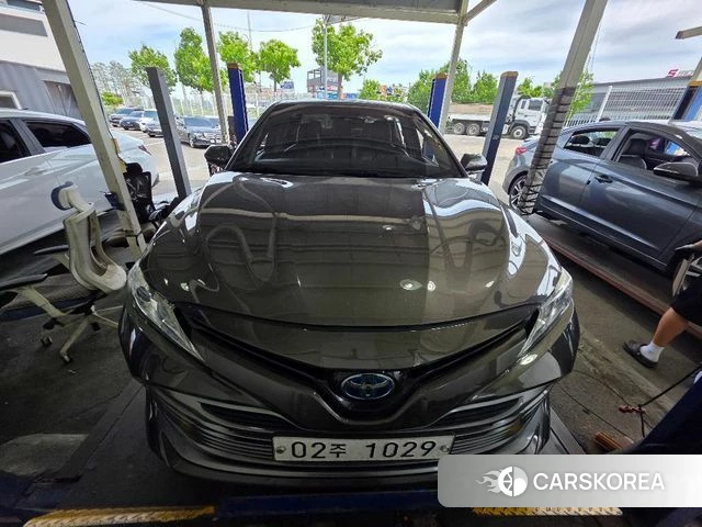 Toyota Camry (XV70) 2018 Серый из Кореи
