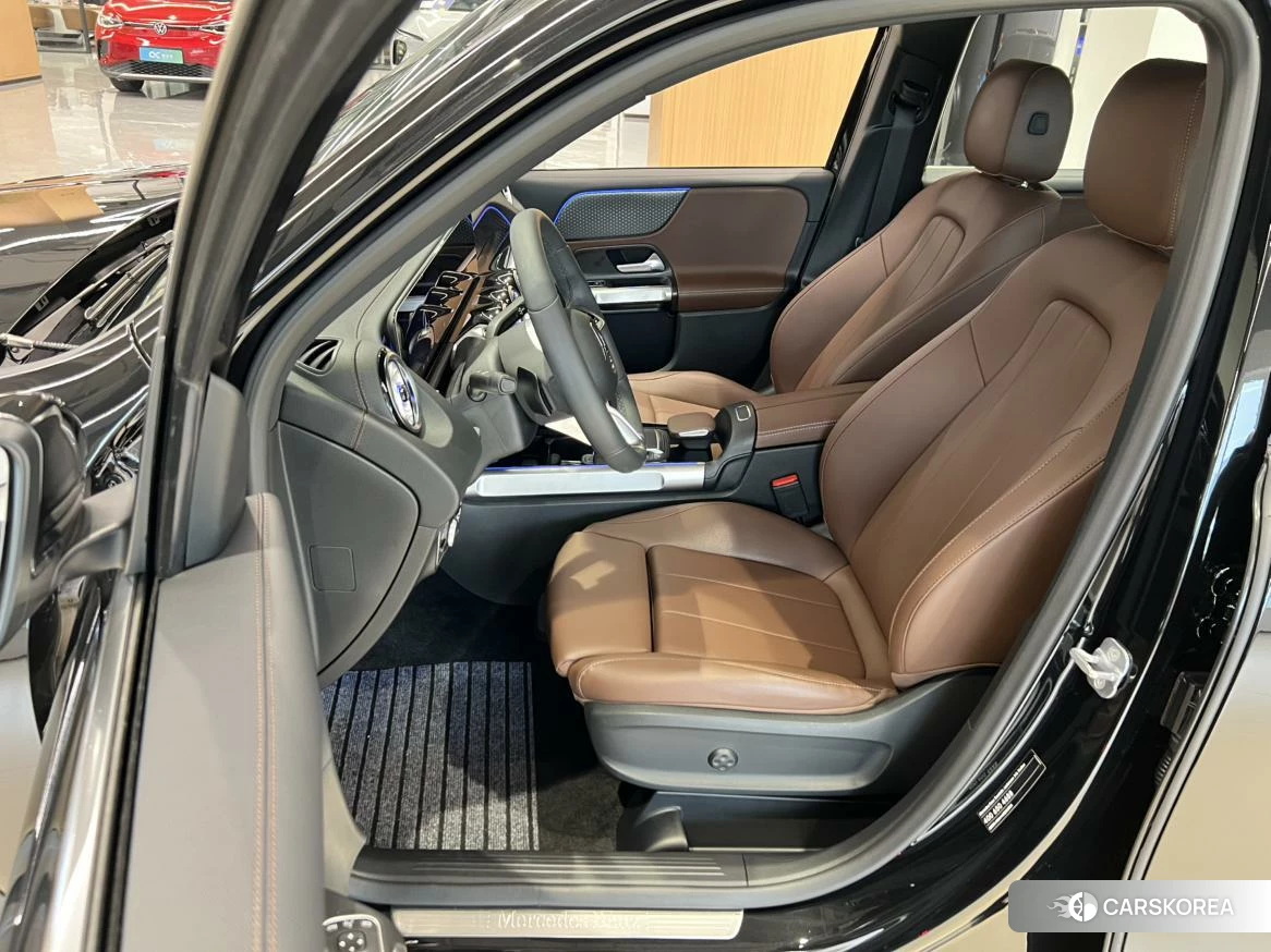 Mercedes-Benz GLB 2023 Черный из Китая