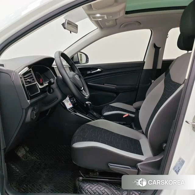 Jetta VS7 2022 Белый из Китая