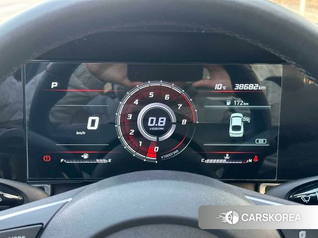 Hyundai Elantra 2023 Белый из Китая