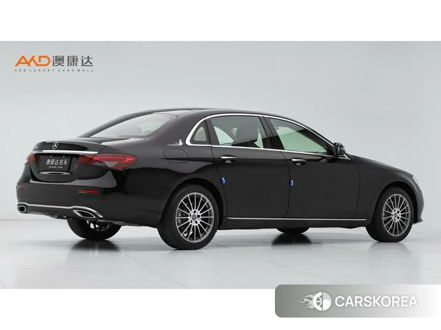 Mercedes-Benz E-class 2022 Черный из Китая