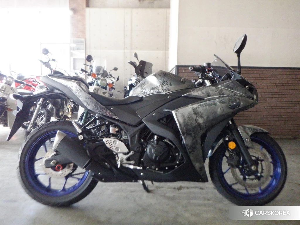 Проданный Yamaha YZF-R25 2015 из Японии