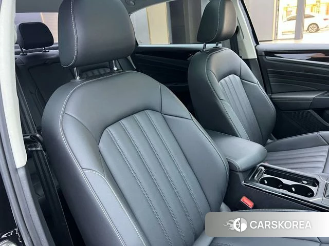 Volkswagen Passat 2022 Черный из Китая